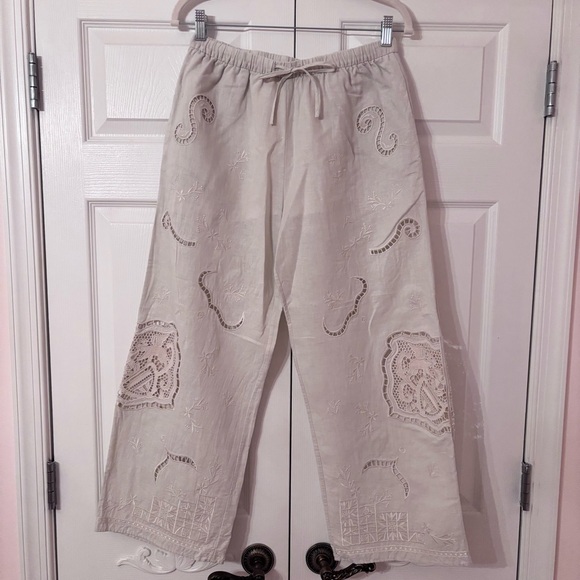 NWOT Zara Cream Wide-Leg Embroidered Cutwork Pants ZW Collection S  *Orig $109 - Picture 4 of 7